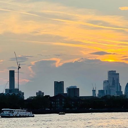 Riverside Premium En Suite Double Room E14 Londen Buitenkant foto